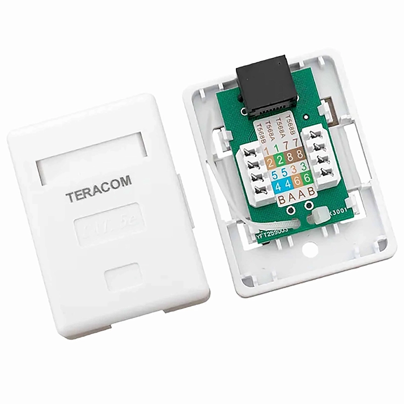 Розетка компьютерная EKF TERACOM TRC-WBOX 1RJ45 1 порт, не экранированная, цвет белый TRC-WBOX-1RJ45-5EUTP-WH
